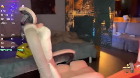 Queen of Pain online show from October 30, 2025, 2:13 am