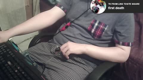 Snapshot of pt35l chatting on December 3, 2024, 6:28 pm your mysterious man online show from December 3, 2024, 6:28 pm