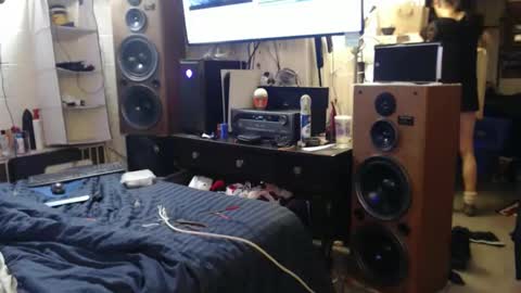 puff0169 online show from April 17, 2026, 5:10 am