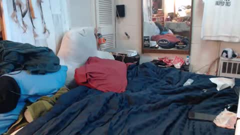 puff0169 online show from April 27, 2026, 2:42 am