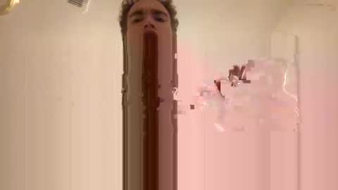 pufftropica online show from November 27, 2025, 11:12 am