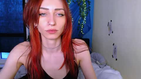 EsteticHouse online show from April 12, 2026, 4:23 pm