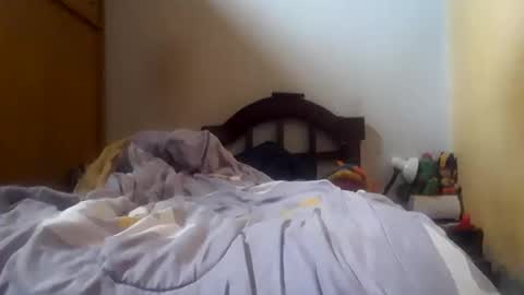 Snapshot of puky_mza chatting on December 15, 2024, 10:07 am puky_mza online show from December 15, 2024, 10:07 am