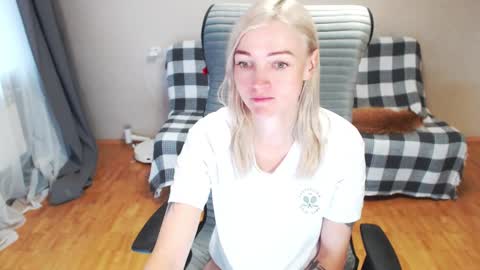 Polly online show from September 11, 2025, 4:45 am