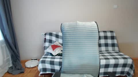 Polly online show from March 11, 2026, 5:35 am