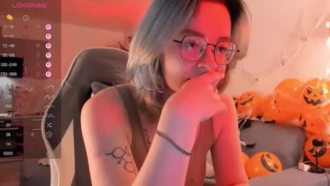 Snapshot of pumbazaebumba chatting on October 24, 2025, 7:38 am Alisa lack of vitamin D online show from October 24, 2025, 7:38 am