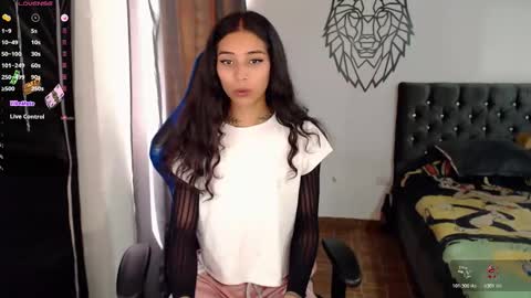 Cris online show from December 2, 2025, 6:25 pm