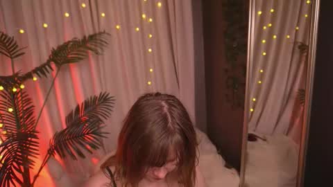 Snapshot of pure_dirt chatting on November 16, 2025, 6:13 pm constant schedule Wednesday Friday Saturday Sunday The Rosemarie online show from November 16, 2025, 6:13 pm