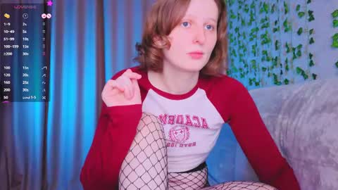 Snapshot of pure_s1n chatting on July 15, 2026, 9:47 am Coralina online show from July 15, 2026, 9:47 am