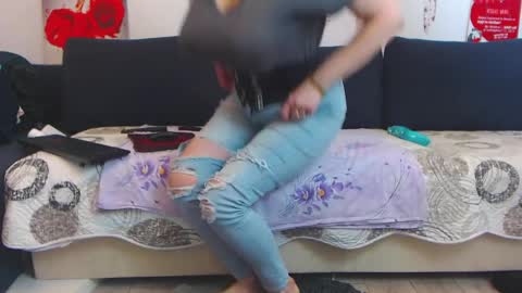 Snapshot of pure_seduce_wow chatting on April 6, 2026, 2:31 am Goldie online show from April 6, 2026, 2:31 am