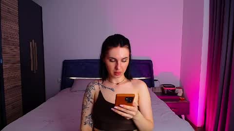 Julia online show from April 4, 2026, 4:15 pm