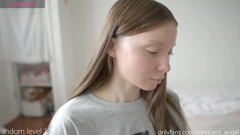 Snapshot of pureangeldolores chatting on October 31, 2025, 11:11 am i dont do shows for free. watching here silently and waiting for me to start showing you something for free is useless online show from October 31, 2025, 11:11 am