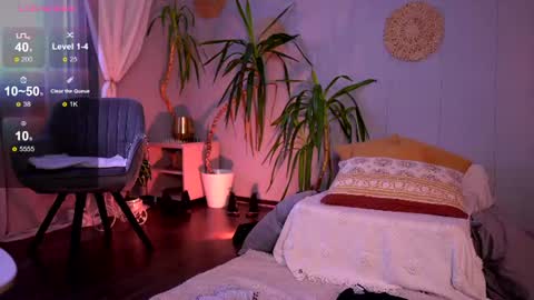 Snapshot of pureellie chatting on July 5, 2026, 4:19 am Emily online show from July 5, 2026, 4:19 am
