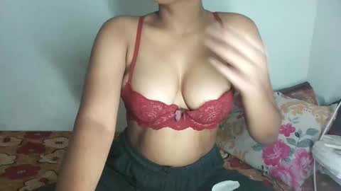 Snapshot of pureelove chatting on December 2, 2025, 9:36 am Your love online show from December 2, 2025, 9:36 am