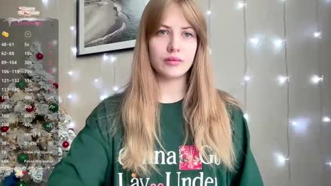 Snapshot of puremiraclealis chatting on December 23, 2024, 10:21 am Alicia online show from December 23, 2024, 10:21 am