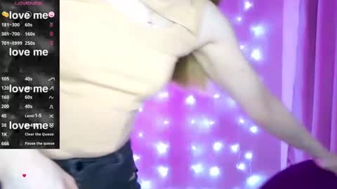 Snapshot of puremiraclealis chatting on February 1, 2025, 6:29 pm Alicia online show from February 1, 2025, 6:29 pm