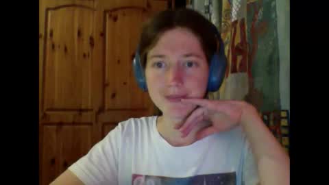 purple_cat55 online show from October 8, 2025, 8:28 pm