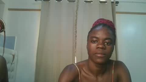 purple_honey1 online show from March 27, 2026, 10:04 am