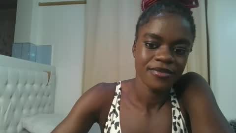 purple_honey1 online show from April 7, 2026, 10:42 pm