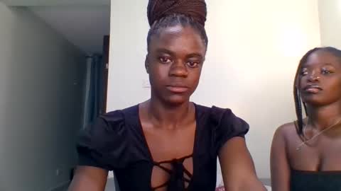 purple_honey1 online show from April 28, 2026, 9:53 pm