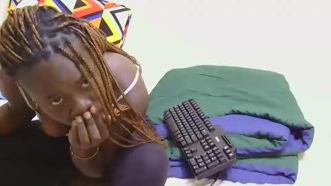 Snapshot of purple_raaine chatting on January 9, 2026, 9:56 am purple Rain online show from January 9, 2026, 9:56 am