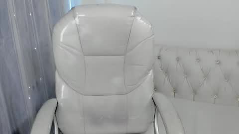 Snapshot of purple_slut_ chatting on February 12, 2025, 8:18 pm Anna online show from February 12, 2025, 8:18 pm