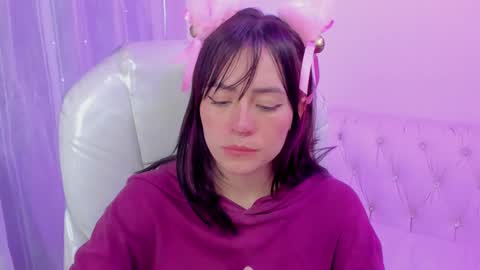 Snapshot of purple_slut_ chatting on February 13, 2025, 8:13 pm Anna online show from February 13, 2025, 8:13 pm
