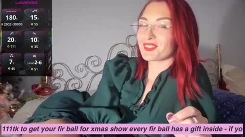 Snapshot of purplerainn69 chatting on December 17, 2025, 8:04 pm PurpleRainn69 Dina online show from December 17, 2025, 8:04 pm