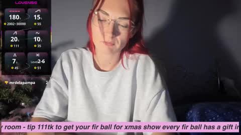 Snapshot of purplerainn69 chatting on December 20, 2025, 8:38 pm PurpleRainn69 Dina online show from December 20, 2025, 8:38 pm