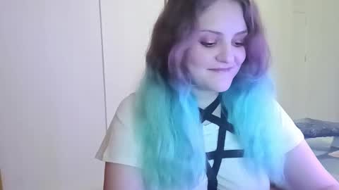 Snapshot of purpurfoxy chatting on November 29, 2025, 8:01 pm Elias online show from November 29, 2025, 8:01 pm