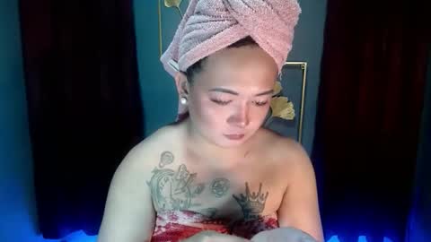 Snapshot of pussy_and_cock_lover chatting on April 19, 2026, 6:35 am pussy_and_cock_lover online show from April 19, 2026, 6:35 am