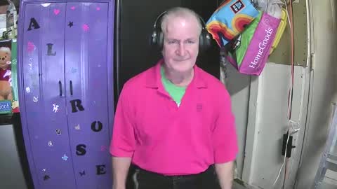 Snapshot of pussy_licker0127 chatting on January 9, 2025, 5:43 pm Mark online show from January 9, 2025, 5:43 pm