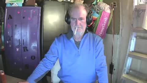 Snapshot of pussy_licker0127 chatting on February 24, 2025, 6:05 am Mark online show from February 24, 2025, 6:05 am