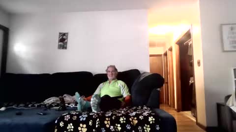 Snapshot of pussy_licker0127 chatting on October 28, 2025, 4:53 pm Mark online show from October 28, 2025, 4:53 pm