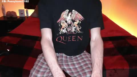 Snapshot of pussylover2182 chatting on October 8, 2025, 3:04 am pussylover2182 online show from October 8, 2025, 3:04 am