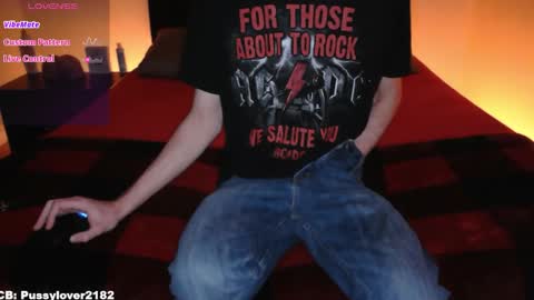 Snapshot of pussylover2182 chatting on November 24, 2025, 5:29 am pussylover2182 online show from November 24, 2025, 5:29 am