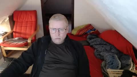 pussylovercb online show from October 28, 2025, 8:40 am