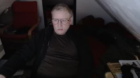 pussylovercb online show from November 5, 2025, 8:36 am