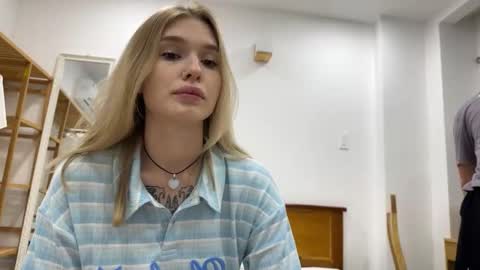 Lina online show from November 29, 2025, 8:56 pm