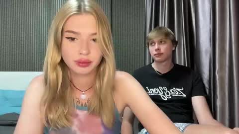 Lina online show from December 20, 2025, 5:53 pm