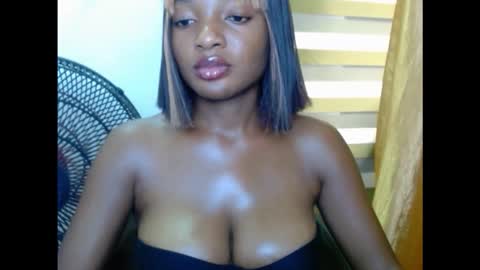 pussyxwetx online show from November 24, 2025, 9:03 pm