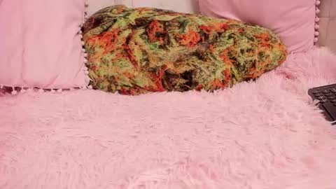 Snapshot of pvssi_ chatting on December 20, 2024, 3:58 am Sophy online show from December 20, 2024, 3:58 am