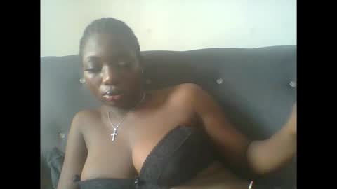 Snapshot of pweedy_ora chatting on February 27, 2026, 10:15 am ora online show from February 27, 2026, 10:15 am