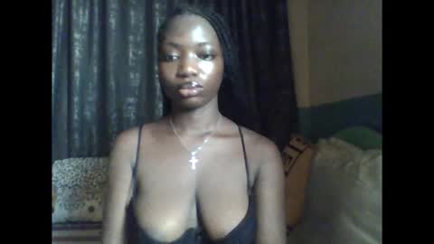 Snapshot of pweedy_ora chatting on March 25, 2026, 10:32 am ora online show from March 25, 2026, 10:32 am