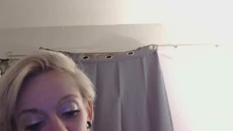 pynuppryncess online show from April 3, 2026, 9:07 am