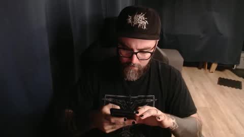 Snapshot of pyroxen chatting on October 4, 2025, 8:07 pm Yog Sothoth online show from October 4, 2025, 8:07 pm