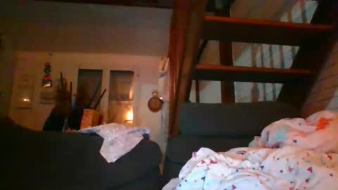 Snapshot of python974 chatting on October 26, 2025, 2:17 am Python online show from October 26, 2025, 2:17 am