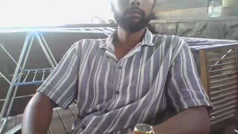 Snapshot of python974 chatting on November 28, 2025, 9:12 am Python online show from November 28, 2025, 9:12 am