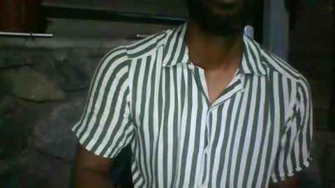 Snapshot of python974 chatting on December 4, 2025, 3:21 pm Python online show from December 4, 2025, 3:21 pm