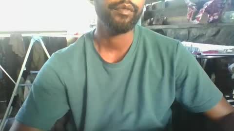 Snapshot of python974 chatting on December 16, 2025, 2:33 pm Python online show from December 16, 2025, 2:33 pm